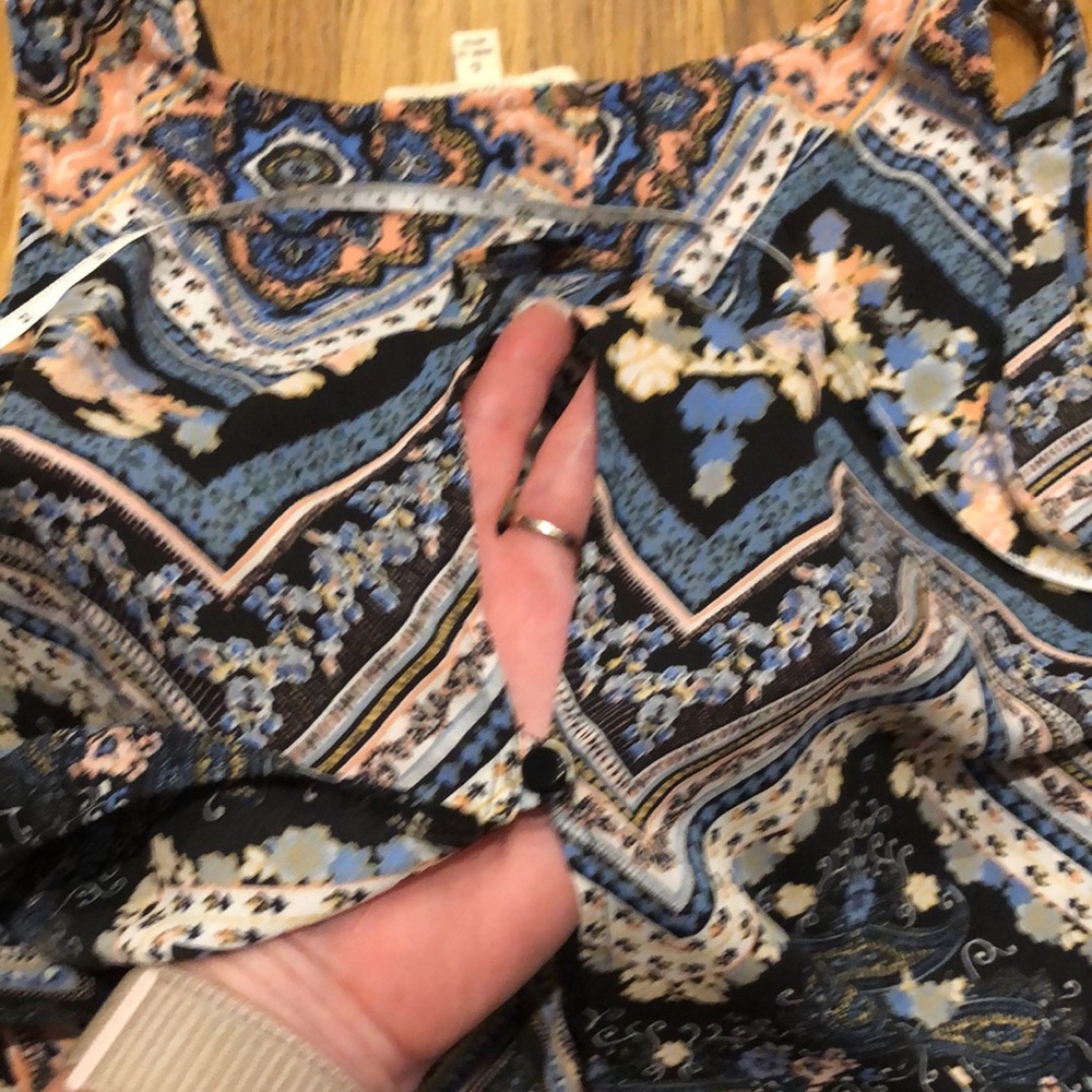 BOGO Pink Rose Size Large Pink and Blues Bandanna Print Tank - Picture 7 of 9